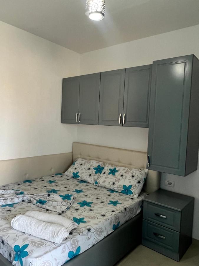 Kamberi Hotel & Apartments 2 เวลิโปเยอ ภายนอก รูปภาพ