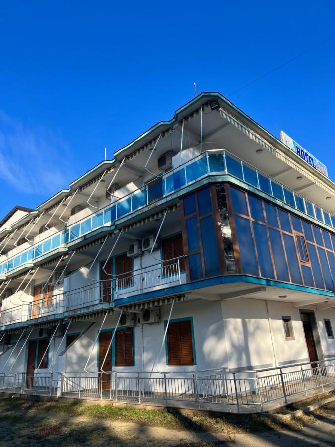 Kamberi Hotel & Apartments 2 เวลิโปเยอ ภายนอก รูปภาพ