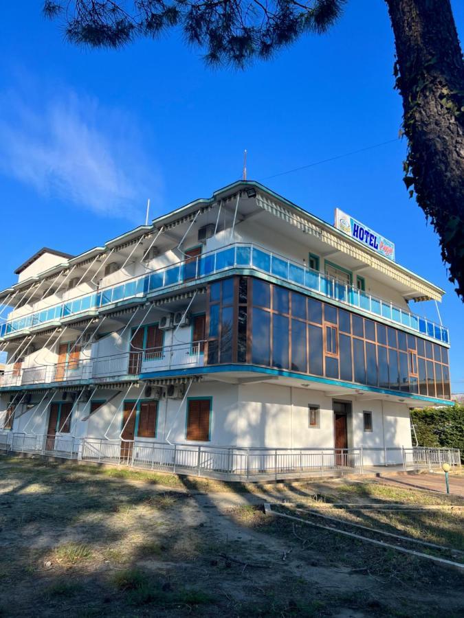 Kamberi Hotel & Apartments 2 เวลิโปเยอ ภายนอก รูปภาพ