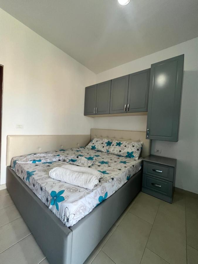 Kamberi Hotel & Apartments 2 เวลิโปเยอ ภายนอก รูปภาพ