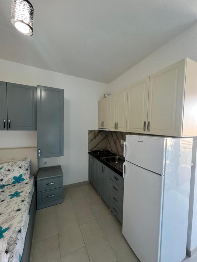 Kamberi Hotel & Apartments 2 เวลิโปเยอ ภายนอก รูปภาพ